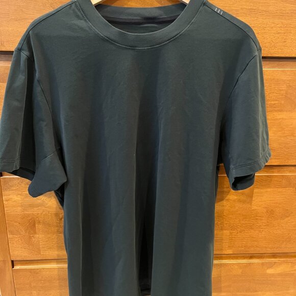 Lululemon Zeroed in T - Picture 2 of 4